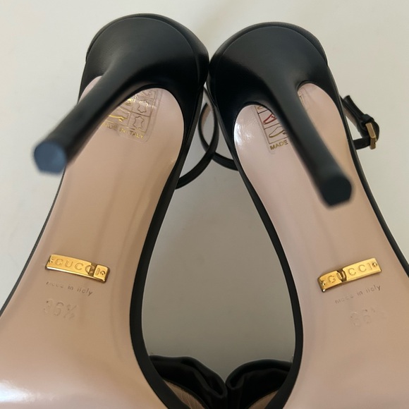 Gucci Women's Ilse Big Bow Crystals Soft Black Leather Stiletto Sandals 36.5 - Picture 6 of 11
